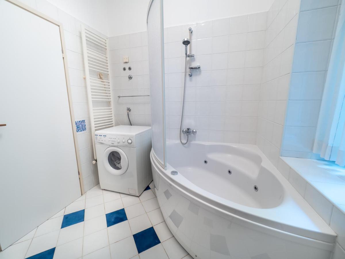 Classy And Sunny Apartment In Rijeka Eksteriør billede
